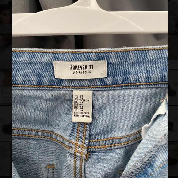 Forever 21 Ripped Jeans - Picture 3 of 3